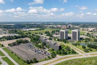 4-6 Parklane Blvd, Dearborn, MI - AERIAL  map view