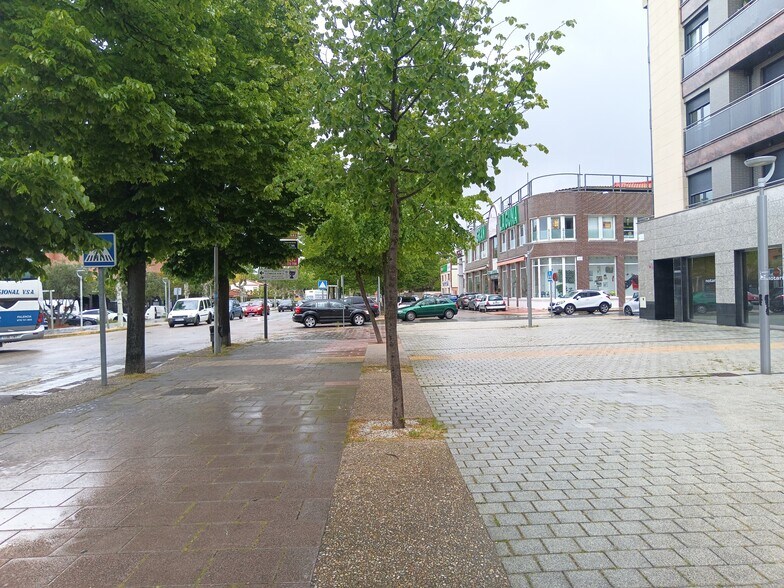 Build-to-Rent in Laguna de Duero, Valladolid for sale - Primary Photo - Image 1 of 1