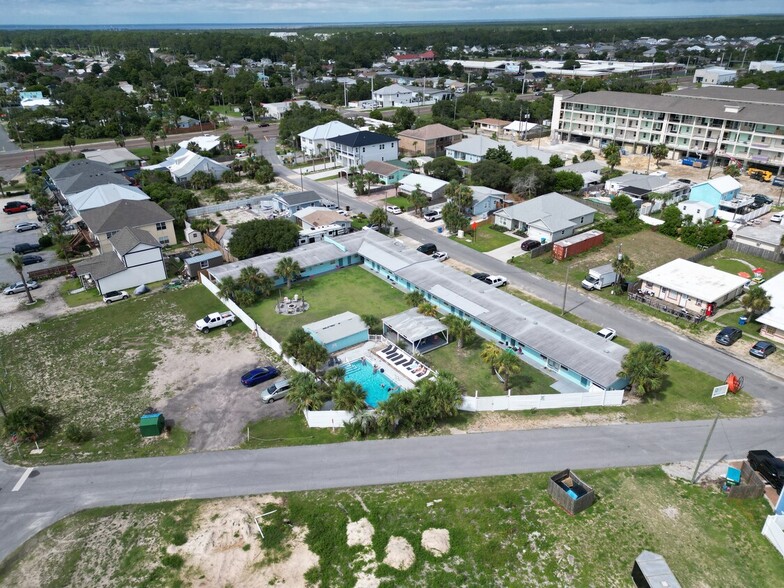 6010 Thomas Dr, Panama City Beach, FL for sale - Primary Photo - Image 1 of 6