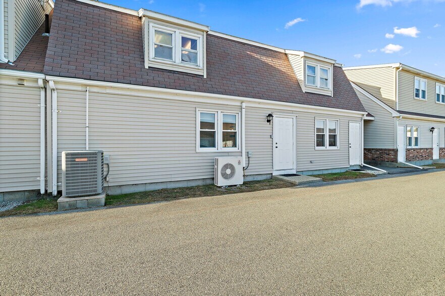 775 Pleasant St, Weymouth, MA 02189 Unit 11 UK
