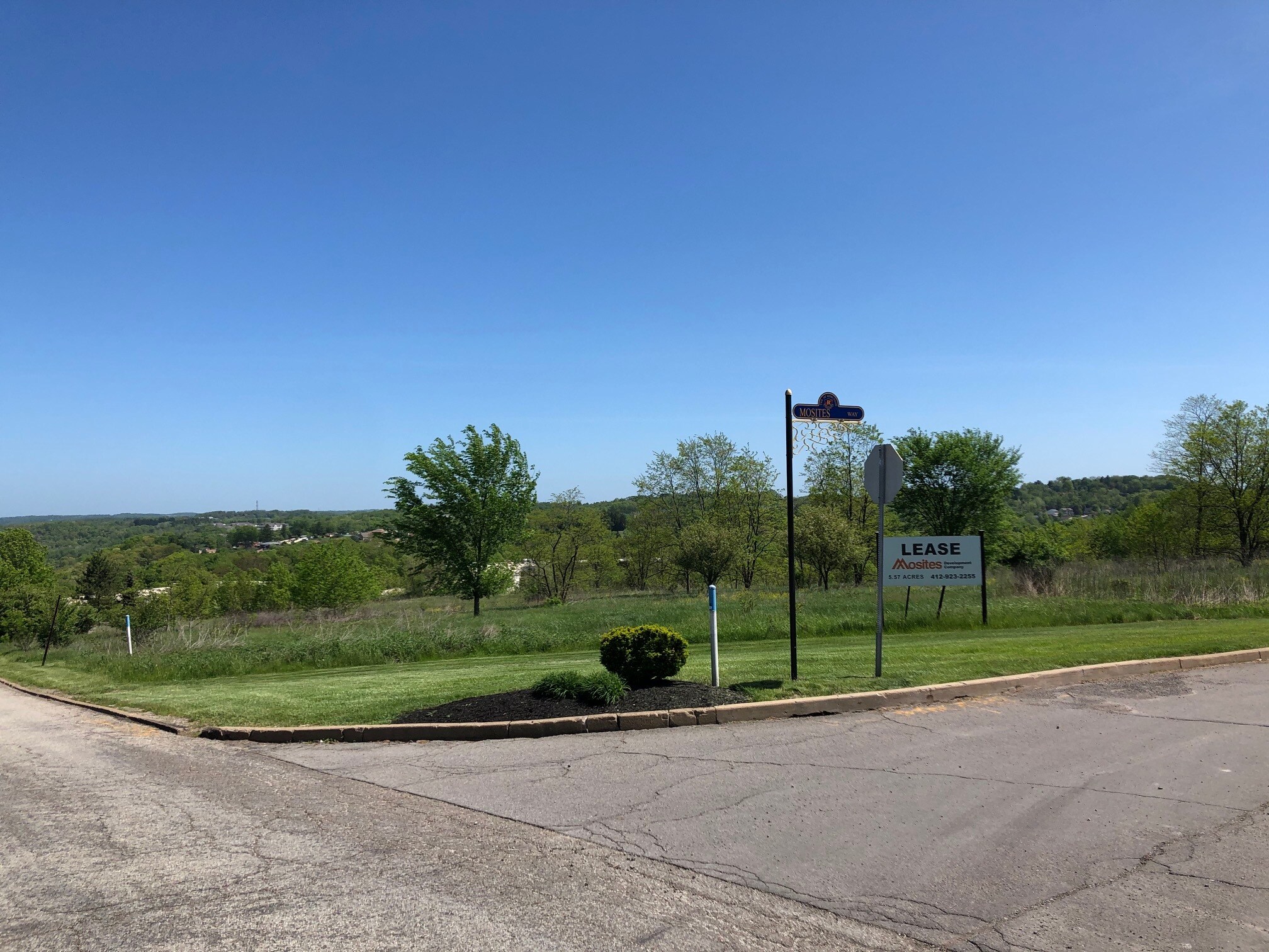 600 Mosites Way, Pittsburgh, PA to rent Primary Photo- Image 1 of 6