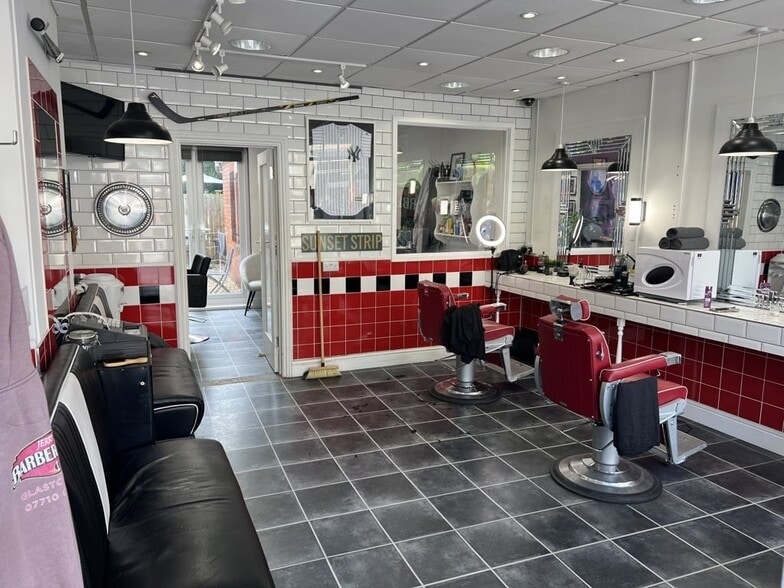 68-68a High St, Glastonbury for sale - Interior Photo - Image 3 of 7