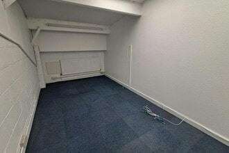 Progress Way, Croydon to rent Interior Photo- Image 2 of 4