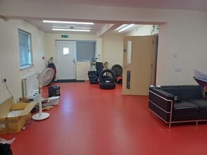 89 Fengate, Peterborough to rent Interior Photo- Image 2 of 3