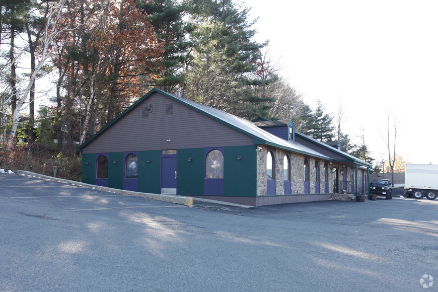 490 Pittsfield Rd, Lenox, MA for rent - Primary Photo - Image 1 of 3