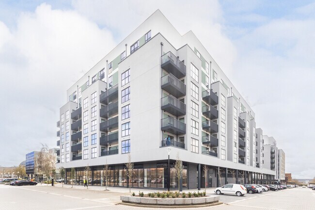 More details for 34 Saxon Gate E, Milton Keynes - Retail to Rent