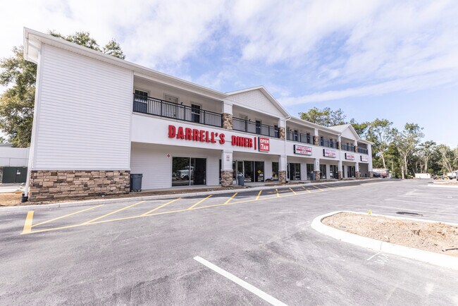 More details for 1124 Teague Trail, Lady Lake, FL - Retail to Rent