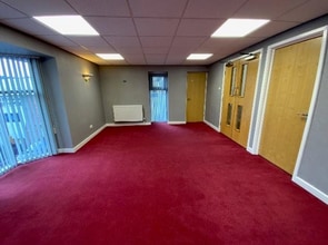 Valley Rd, Keighley to rent Interior Photo- Image 2 of 3