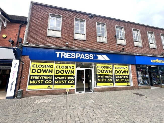 More details for 44-45A West St, Horsham - Retail to Rent