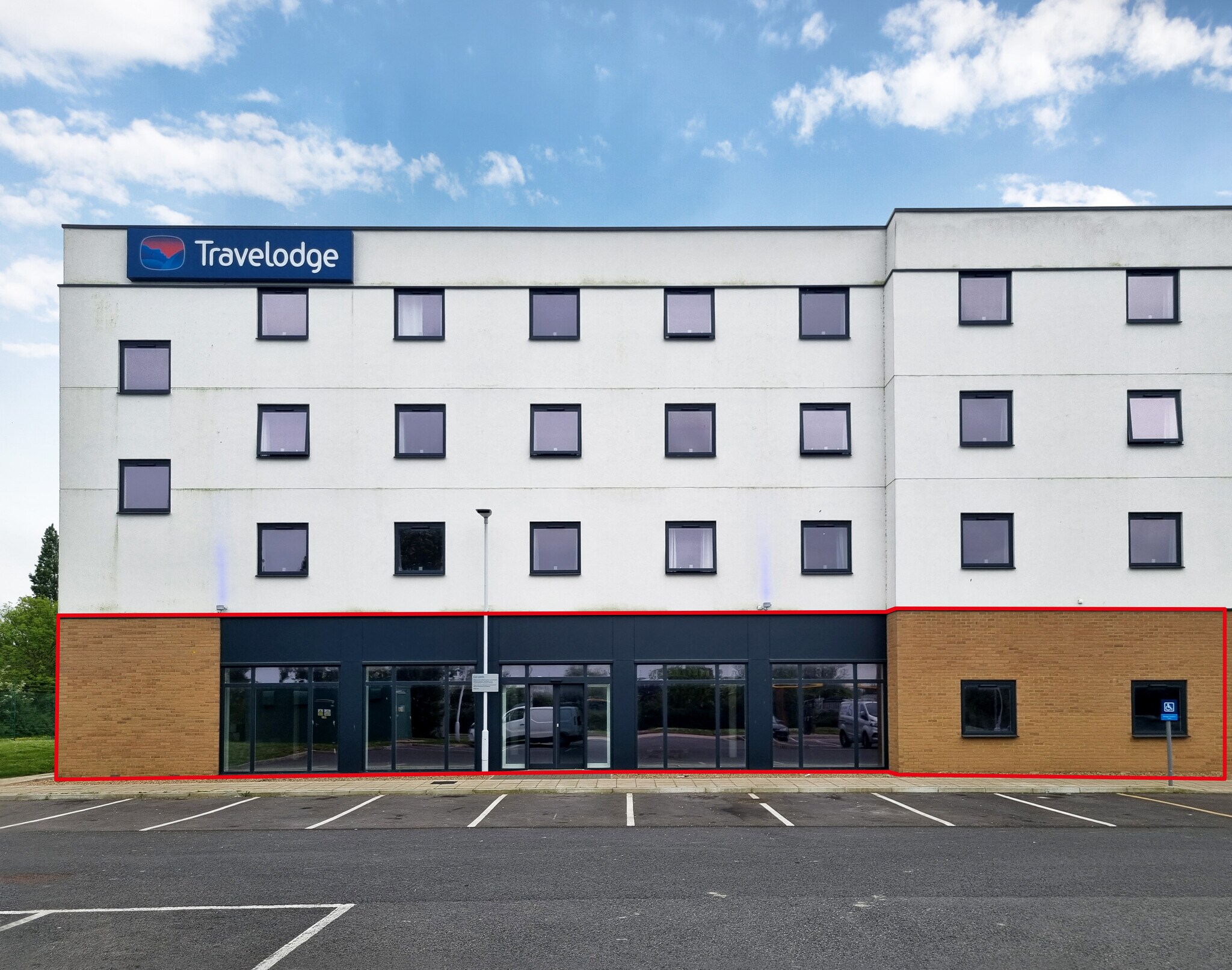 Spitfire Way, Sandwich to rent Building Photo- Image 1 of 5