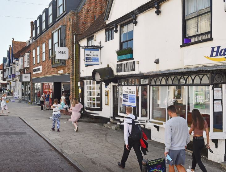 19 High St, Petersfield for sale Building Photo- Image 1 of 1