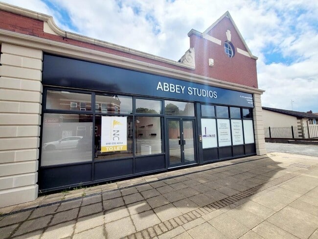 More details for 41-43 Liverpool Rd, Manchester - Office to Rent