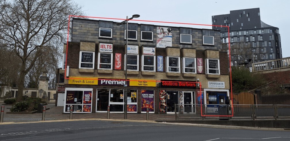 2-8 Isambard Brunel Rd, Portsmouth for sale Building Photo- Image 1 of 1