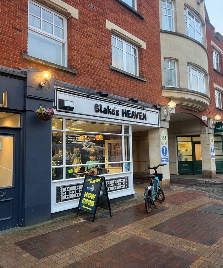 135 Lower Richmond Rd, London to rent Building Photo- Image 1 of 3