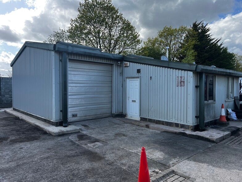 Quartermaster Rd, Westbury to rent - Building Photo - Image 3 of 10