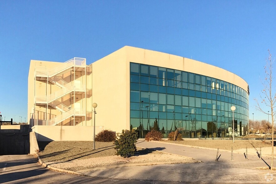 Office in Pozuelo de Alarcón, Madrid to rent - Building Photo - Image 3 of 3