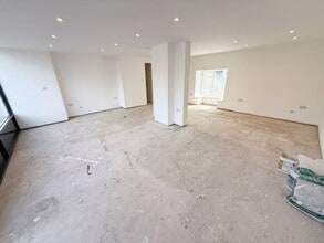 77-83 London Rd, Grantham to rent Interior Photo- Image 1 of 5