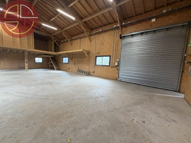 Industrial in Flourens for sale Interior Photo- Image 1 of 6