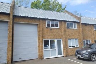 Priory St, Hertford to rent Building Photo- Image 1 of 2