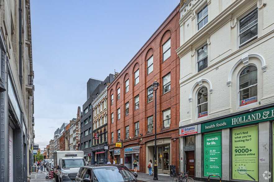 3-5 Rathbone Pl, London to rent - Building Photo - Image 2 of 4