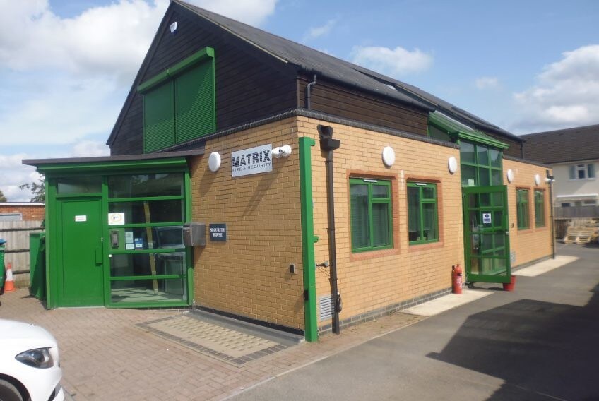 119A Bicester Rd, Aylesbury for sale Building Photo- Image 1 of 1