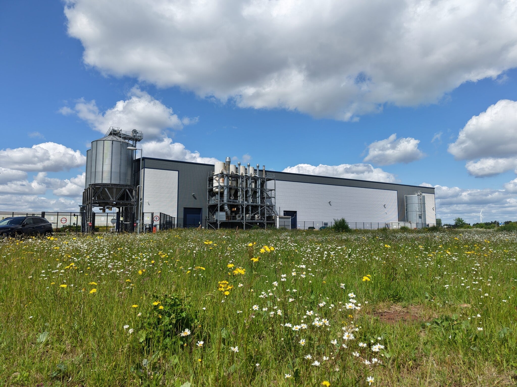 A161, Goole for sale Building Photo- Image 1 of 4