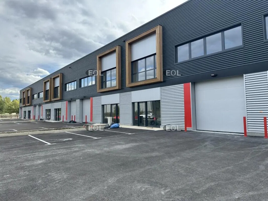 Location Local d'activités 360 m² à 5 776 m² - Photo 1