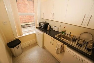 58 Chorley New Rd, Bolton to rent Interior Photo- Image 2 of 2