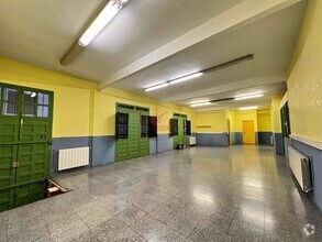 Retail in Cuenca, Cuenca to rent Interior Photo- Image 1 of 9