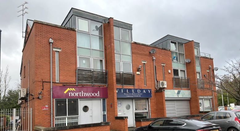 3-8 Westbridge Clos, Leicester to rent - Primary Photo - Image 1 of 1