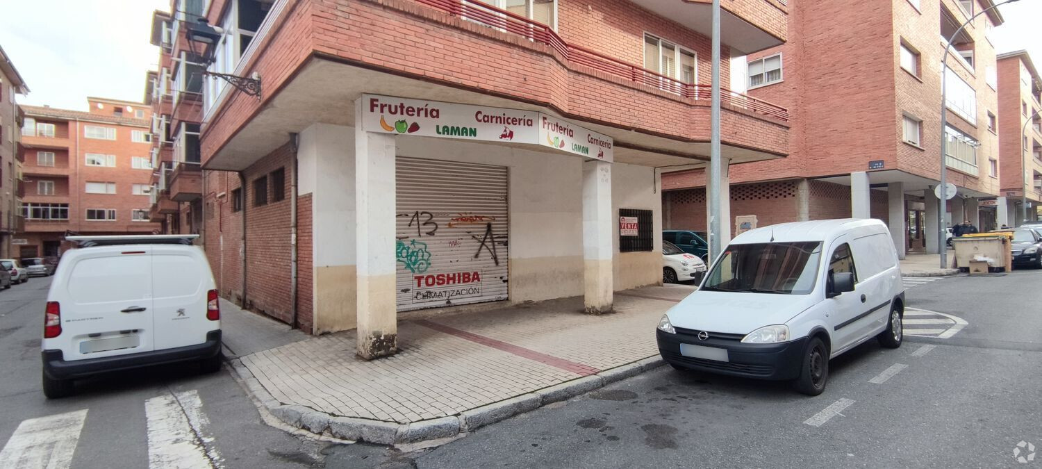 Calle Virgen de las Fuentes, 1, Ávila, AVI 05005 - Unit Puerta L1, Esc. 1 -  - Interior Photo - Image 1 of 12