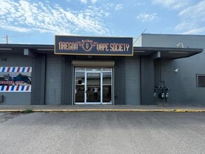 2170-2188 W 6th Ave, Eugene, OR to rent Interior Photo- Image 1 of 1