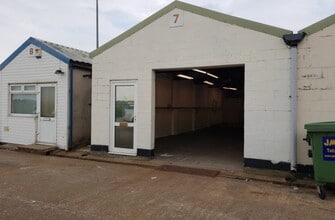 Eastbourne Rd, Westham to rent Building Photo- Image 1 of 4