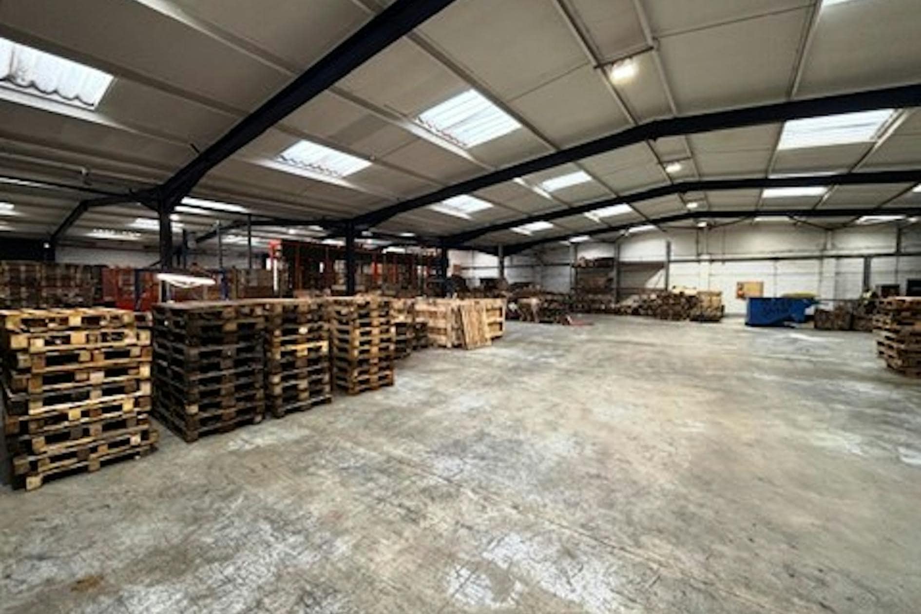 North Way, Andover to rent Interior Photo- Image 1 of 8