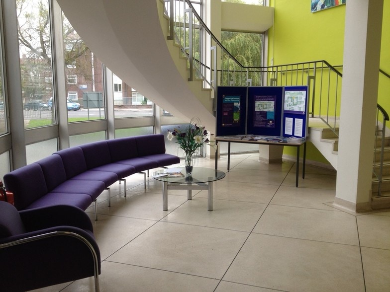 237 Union St, Plymouth to rent - Lobby - Image 3 of 3