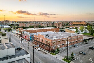 2327 Commerce St, Houston, TX for rent Aerial- Image 1 of 17