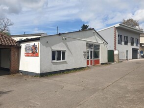 London Rd, Warmley for rent Building Photo- Image 2 of 6