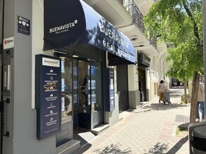 Retail in Madrid, Madrid to rent Building Photo- Image 1 of 5