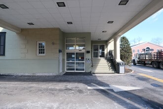 1124 E Ridgewood Ave, Ridgewood, NJ for rent Building Photo- Image 2 of 11