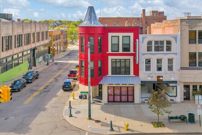 More details for 31 N Saginaw St, Pontiac, MI - Retail to Rent