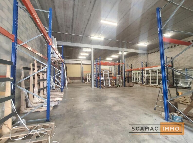Industrial in Boissy-Saint-Léger to rent - Interior Photo - Image 1 of 6