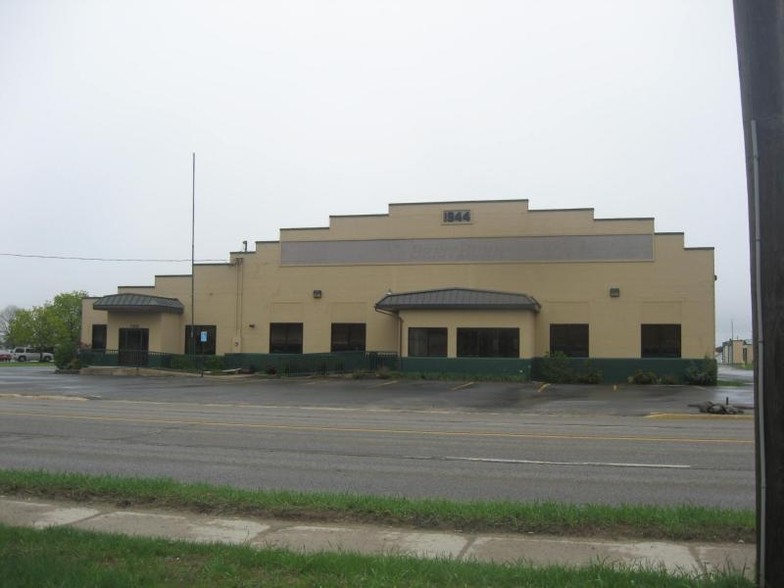 720 S Otsego Ave, Gaylord, MI for sale - Primary Photo - Image 1 of 1