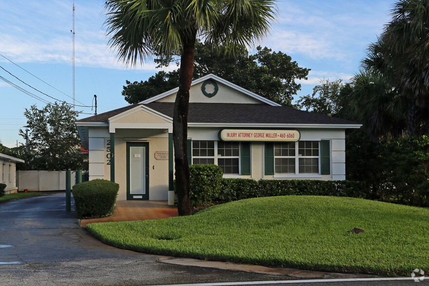 2502 Acorn St, Fort Pierce, FL for rent - Building Photo - Image 3 of 3