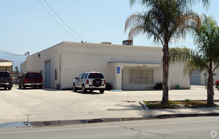 1301 S Santa Fe Ave, San Jacinto, CA for rent - Building Photo - Image 3 of 3