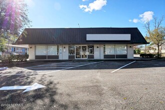 2808 Market St, Wilmington, NC for rent Building Photo- Image 2 of 6