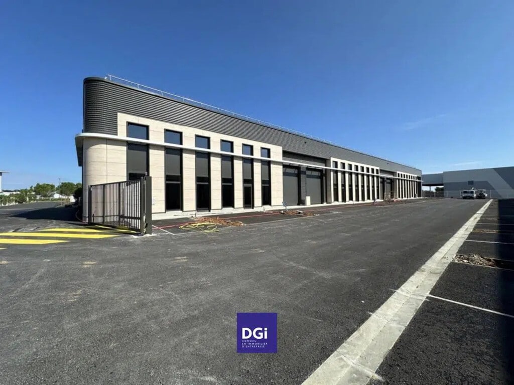 Vente Local d'activités 453 m² à 2 538 m² - Photo 1