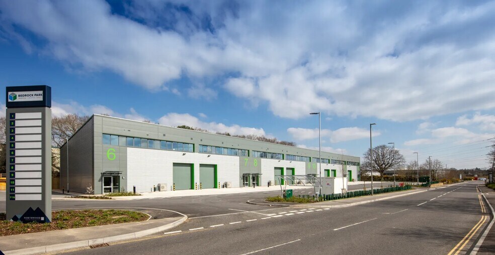 Vulcan Way, Wimborne to rent - Building Photo - Image 2 of 8