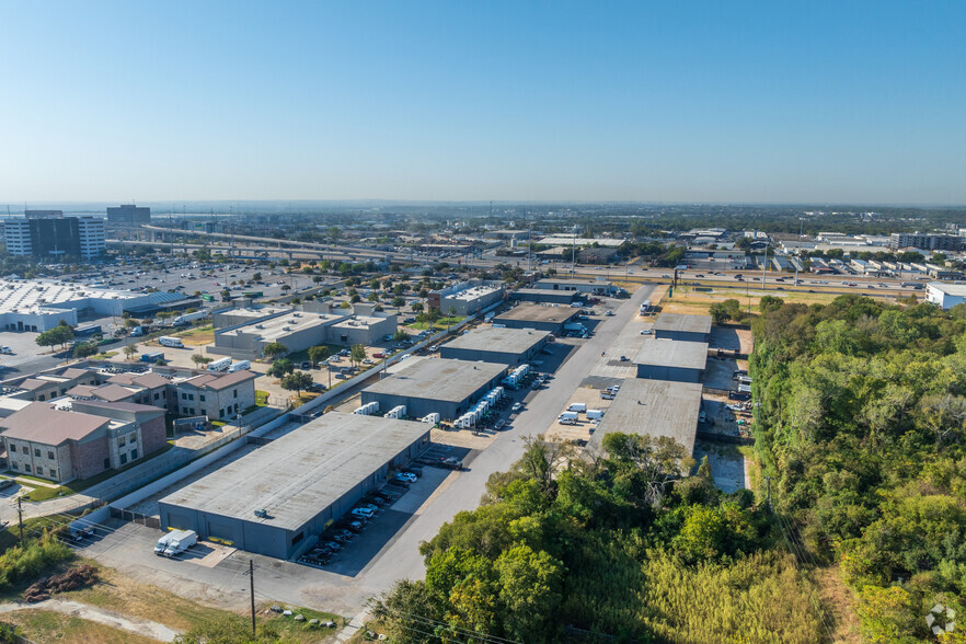 3907 Warehouse Row, Austin, TX for rent - Building Photo - Image 1 of 42