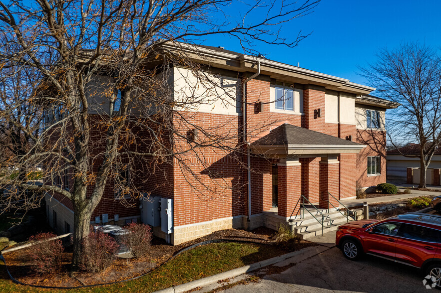 1200 Nygaard St, Stoughton, WI for rent - Building Photo - Image 1 of 10