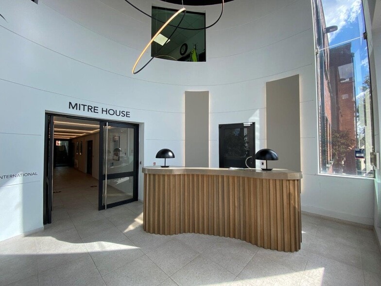 Canbury Park Rd, Kingston Upon Thames to rent - Interior Photo - Image 3 of 9